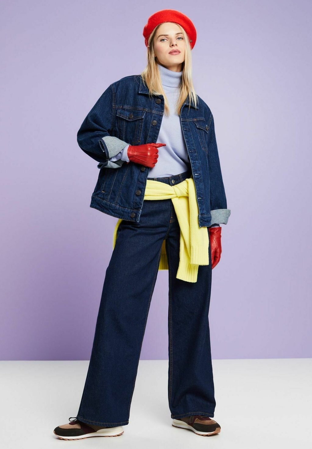 

Свитшот Esprit, цвет light blue lavender