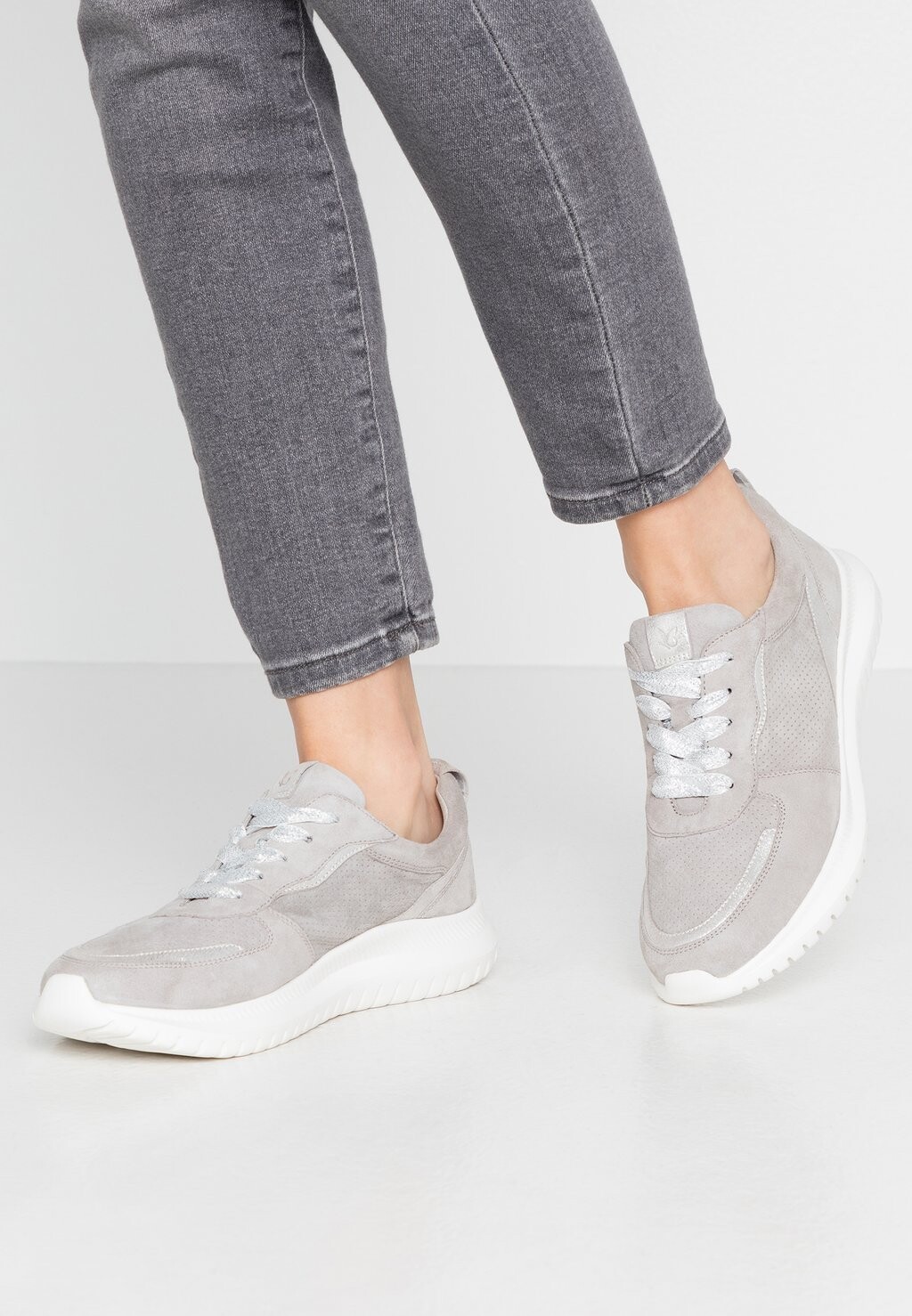 

Кроссовки низкие WIDE FIT Caprice, цвет grey