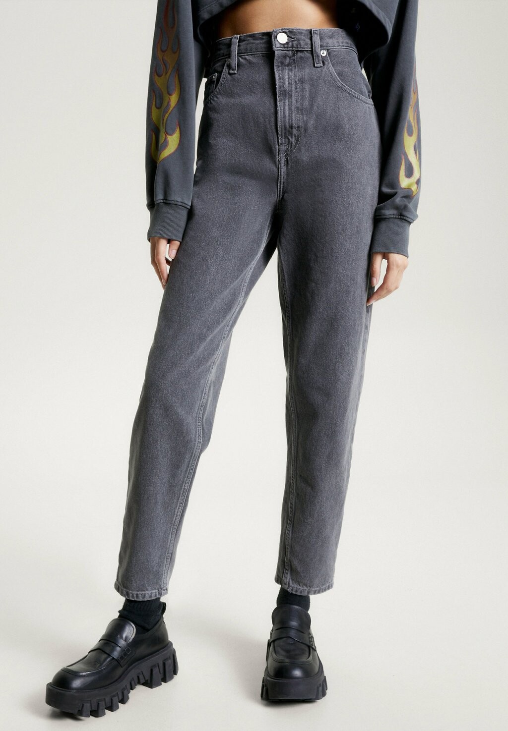 

Джинсы облегающего кроя Tommy Jeans