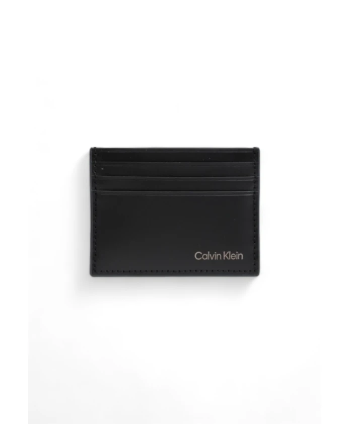 

Кошелек из гладкой кожи осенне зимней коллекции Calvin Klein, черный