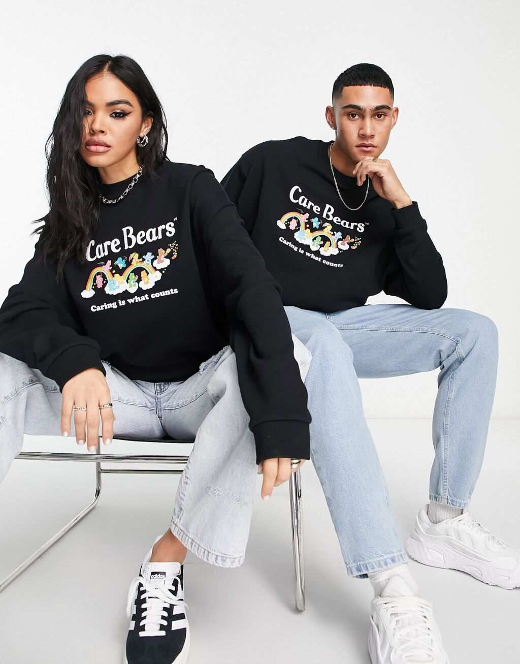 

Черный свободный свитшот унисекс с принтом Carebears ASOS DESIGN