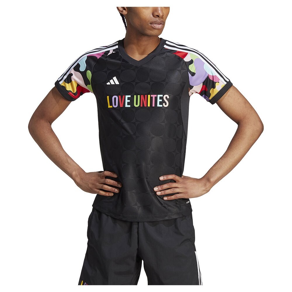 

Футболка adidas Pride Tiro, черный