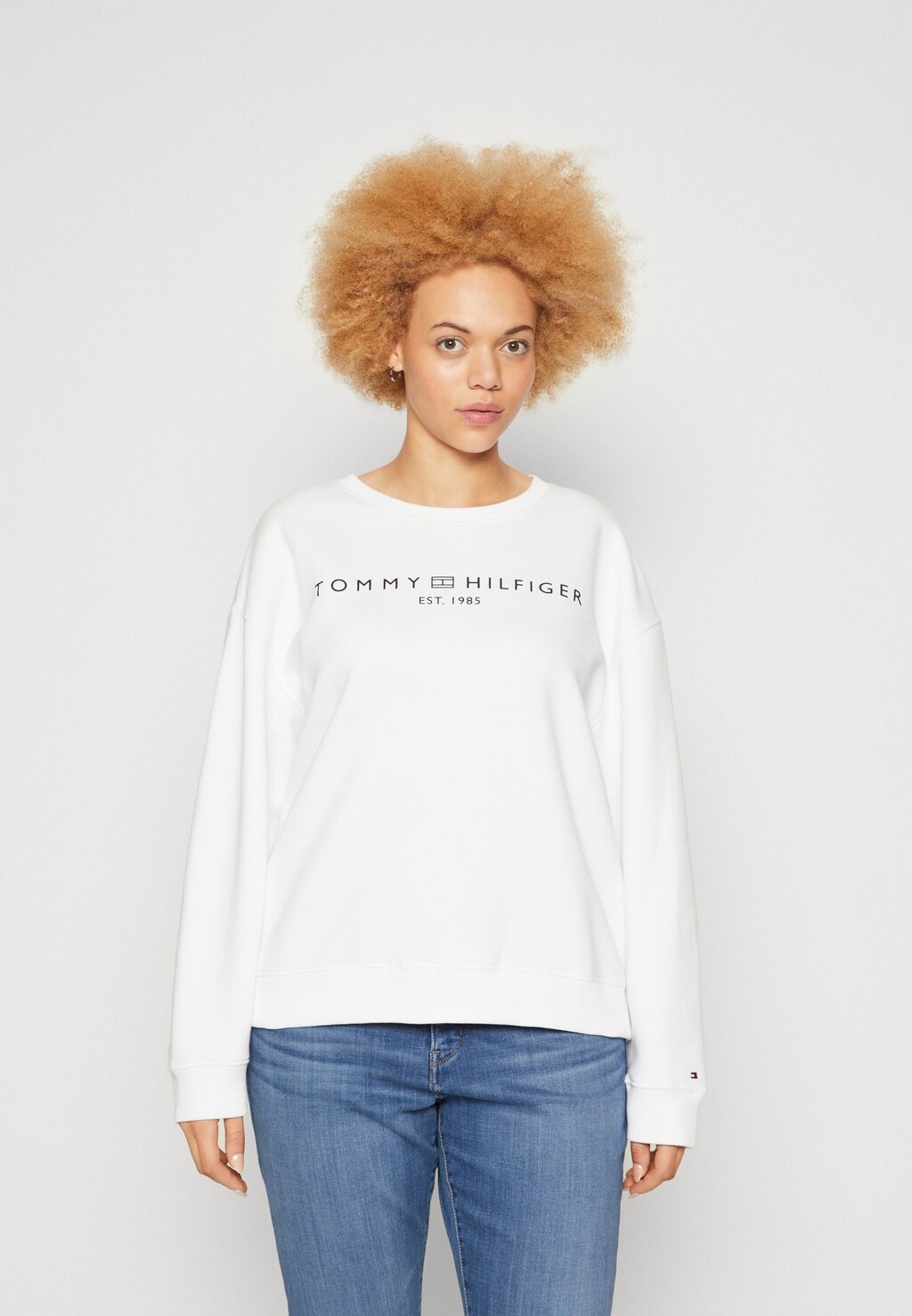 

Толстовка LOGO Tommy Hilfiger Curve, белый