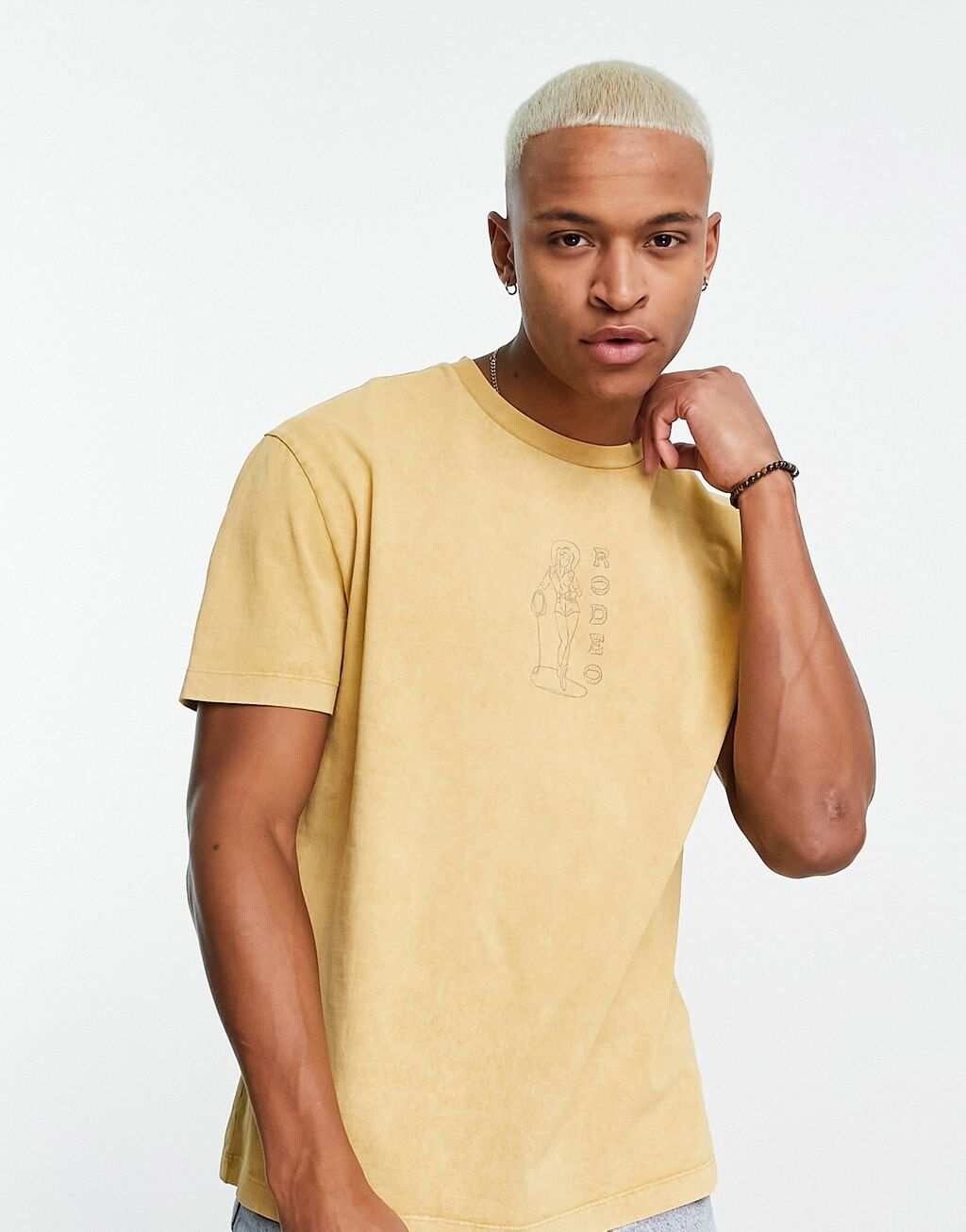 

Свободная желтая футболка с принтом на груди ASOS DESIGN, Желтый