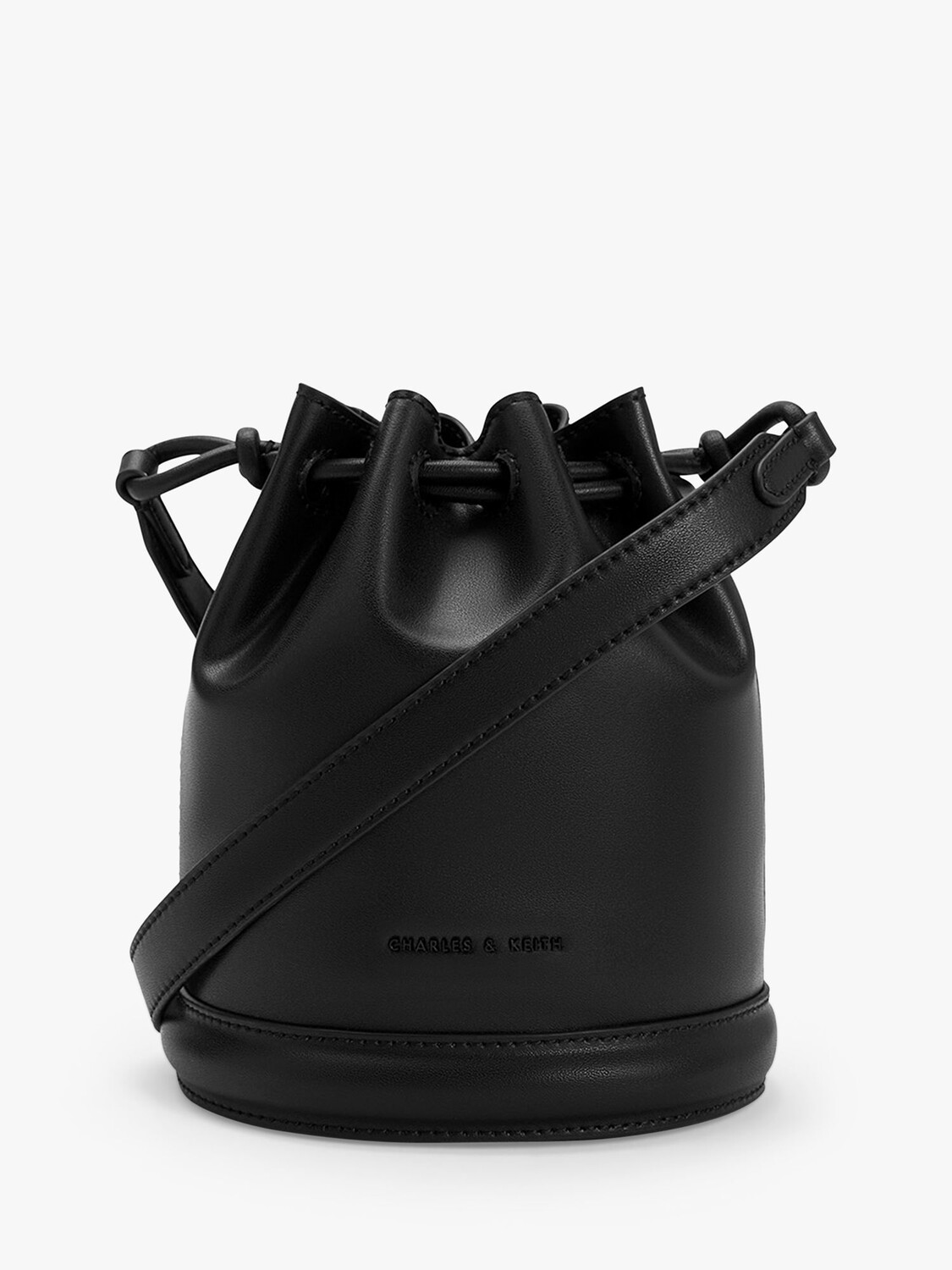 

Сумка-ведро CHARLES & KEITH Blossom на шнурке, черная