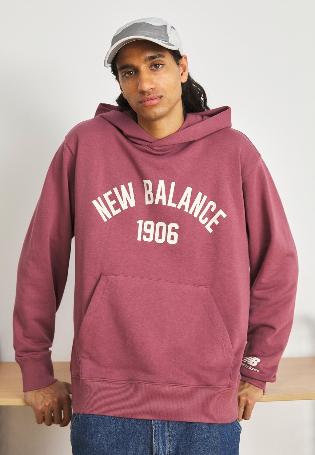

Худи New Balance, Коричневый