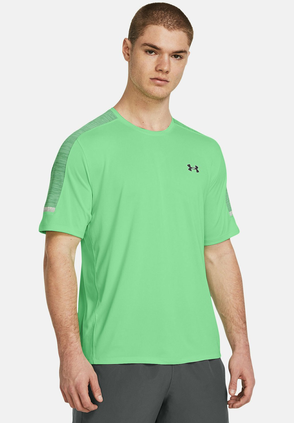 Спортивная футболка SHORT-SLEEVES TECH UTILITY Under Armour, цвет matrix green фотографии