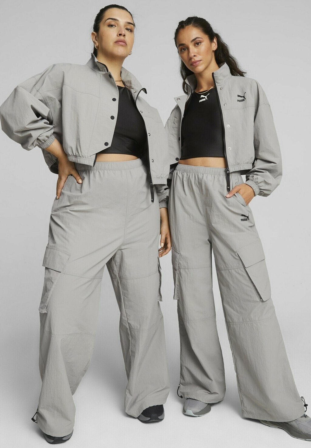 

Куртка Puma КУРТКА DARE TO CROPPED WOVEN, цвет concrete gray