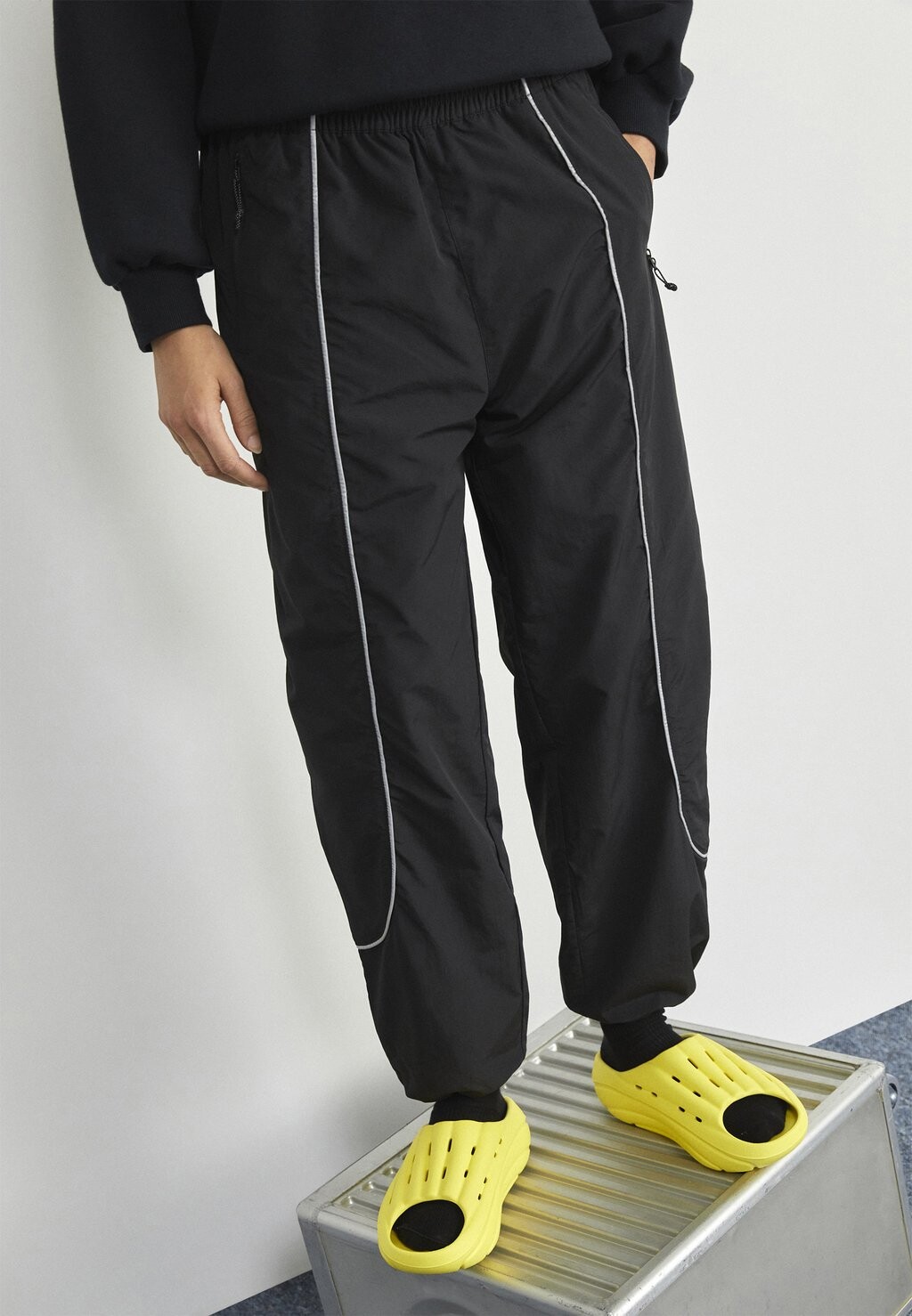

Спортивные брюки The North Face, черный