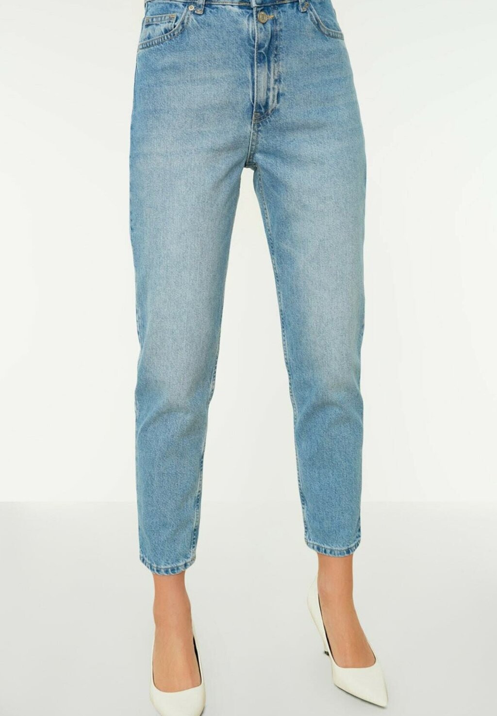

Джинсы Tapered Fit Trendyol, синий