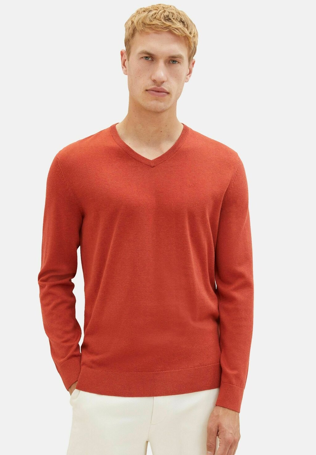 

Свитер Basic V-Neck TOM TAILOR, цвет rot