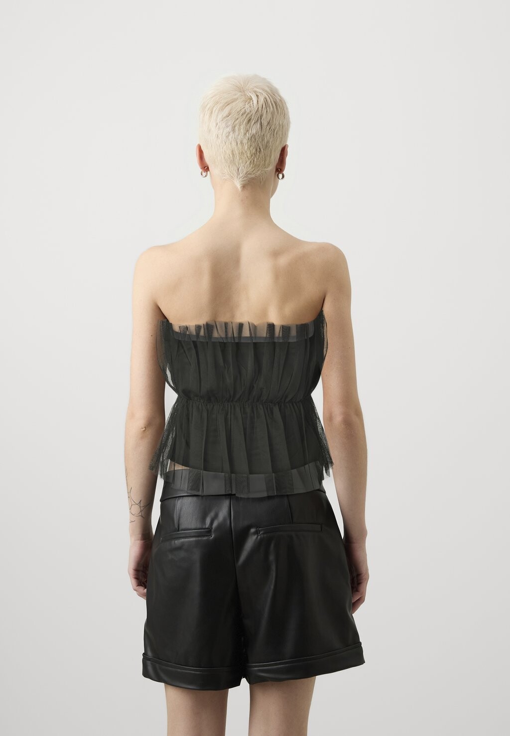 

Блуза VMCOVE TUBE Vero Moda, черный