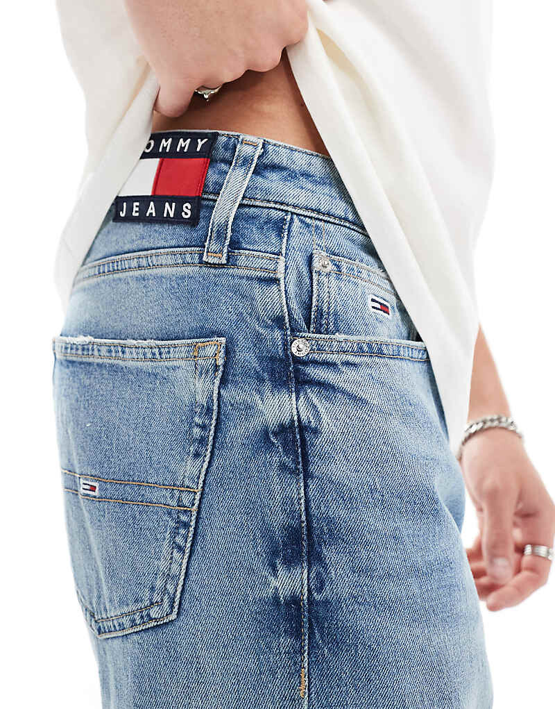 

Tommy Jeans – Ryan – Голубые прямые джинсы стандартного кроя