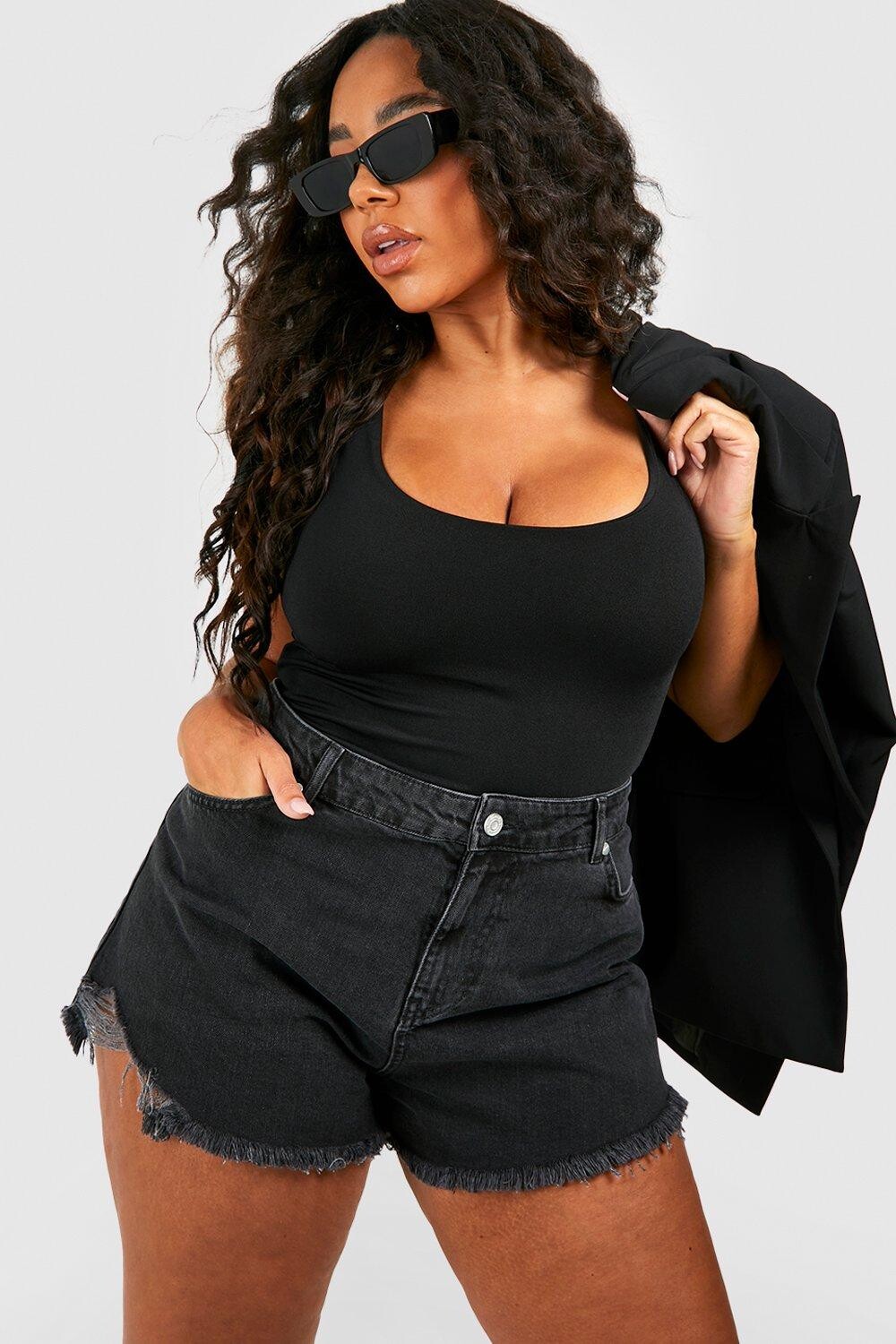 Черные джинсовые шорты плюс Boohoo, черный