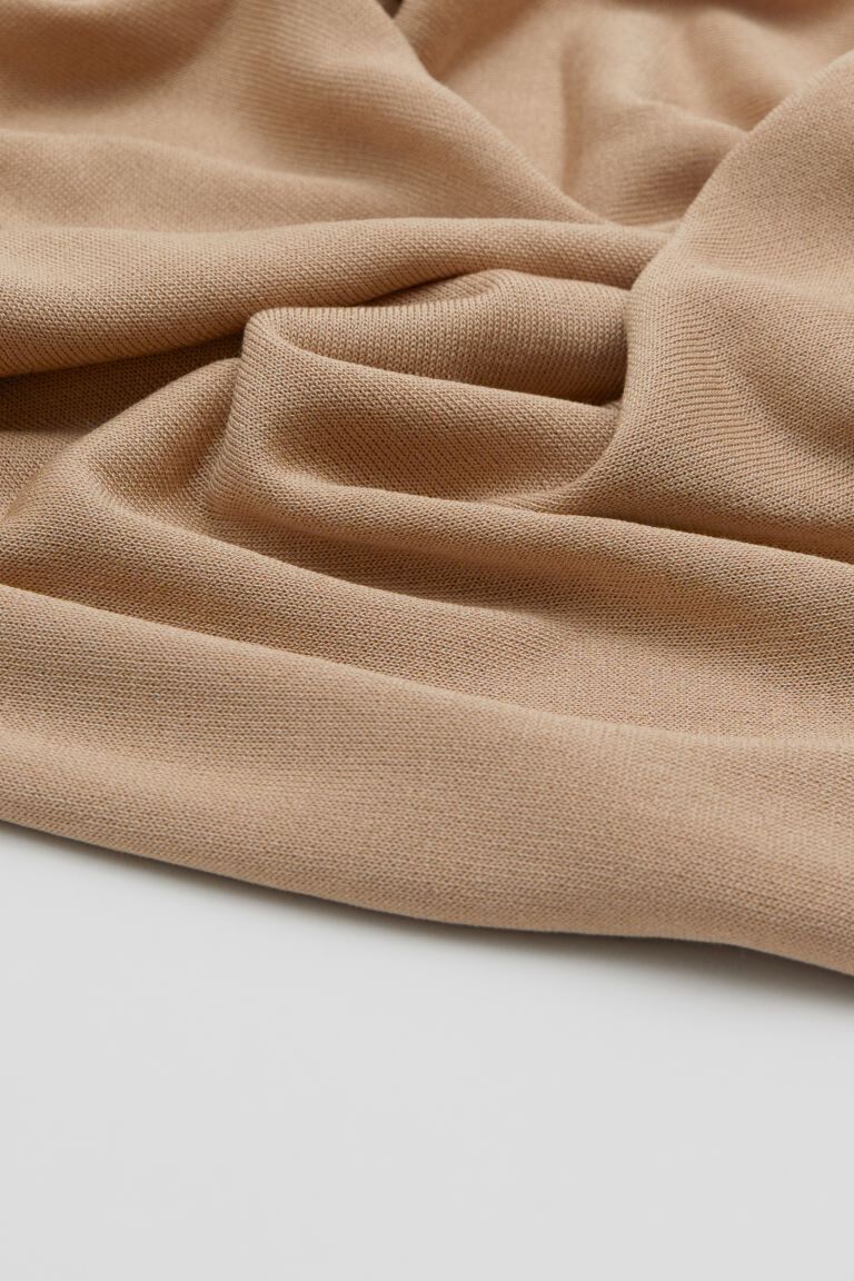 

Платье макси с вырезом лодочкой H&M, бежевый