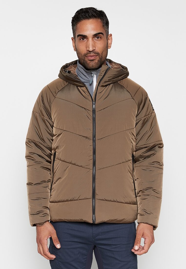 

Куртка зимняя EISBACH Jack Wolfskin, каштан