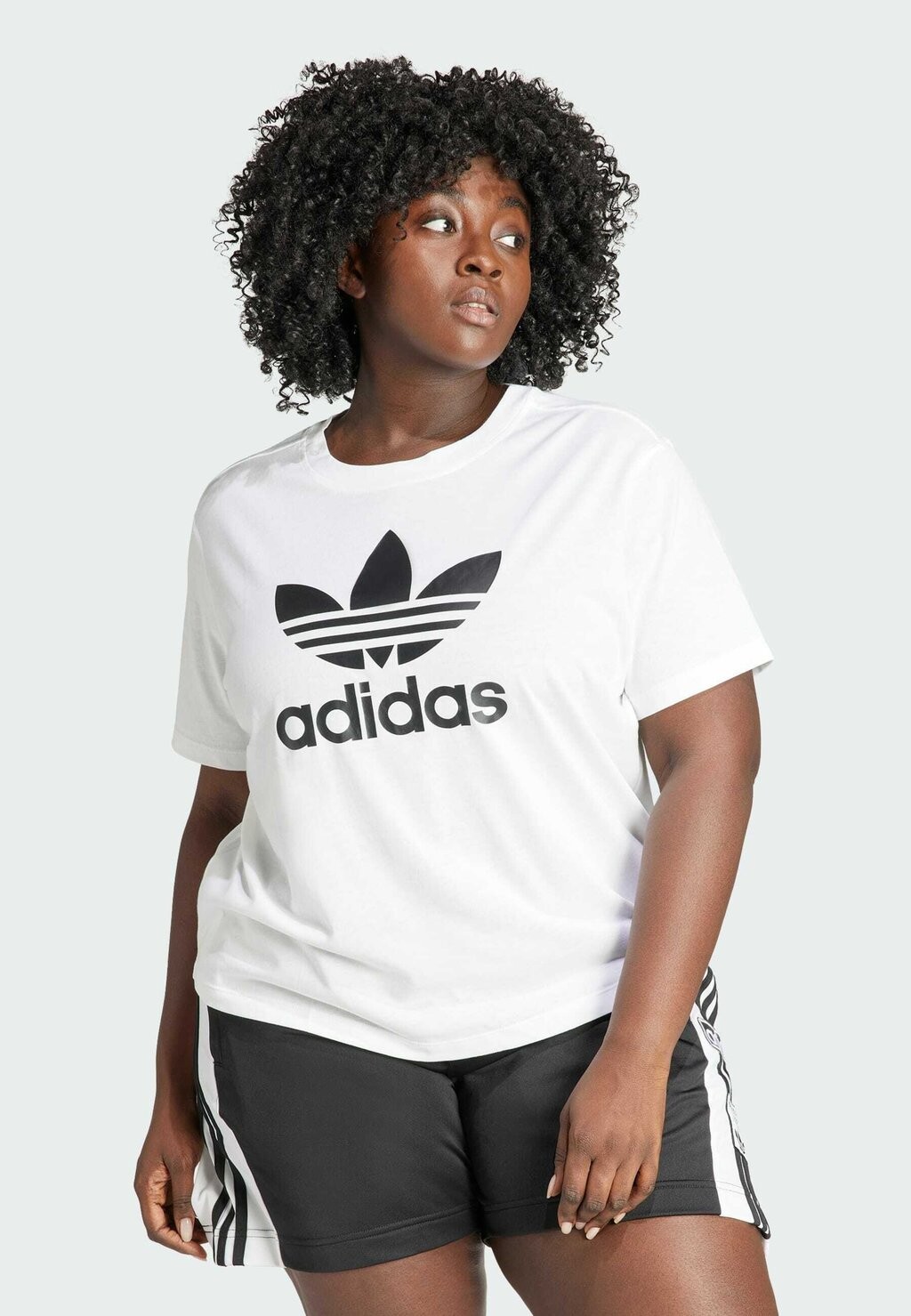 

Футболка с принтом adidas Originals, цвет white