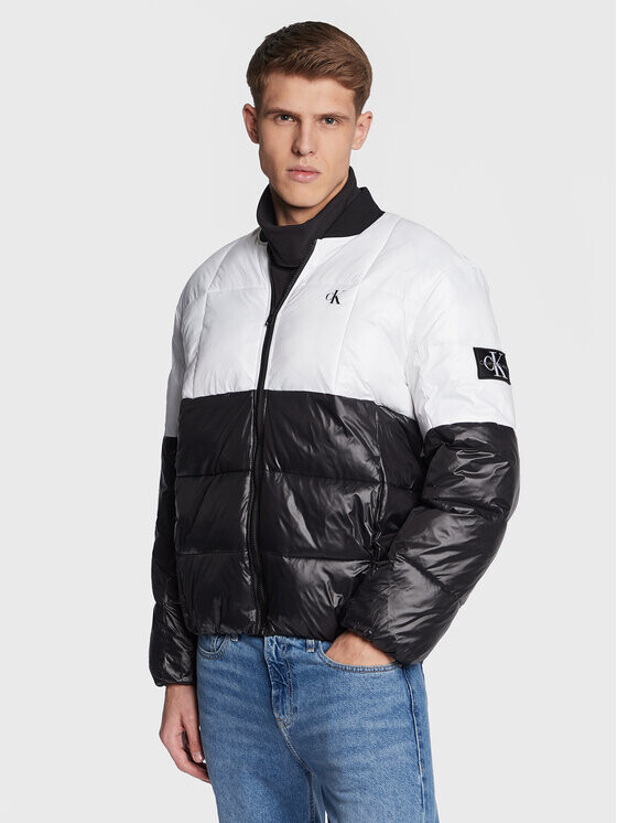 

Пуховик стандартного кроя Calvin Klein, черный