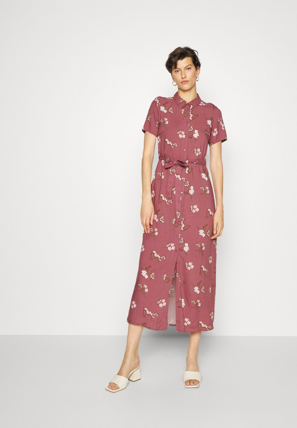 

Платье-рубашка Vero Moda