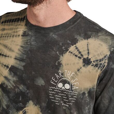 

Футболка Fear The Sea Premium мужская Roark, цвет Dusty Green Shibori