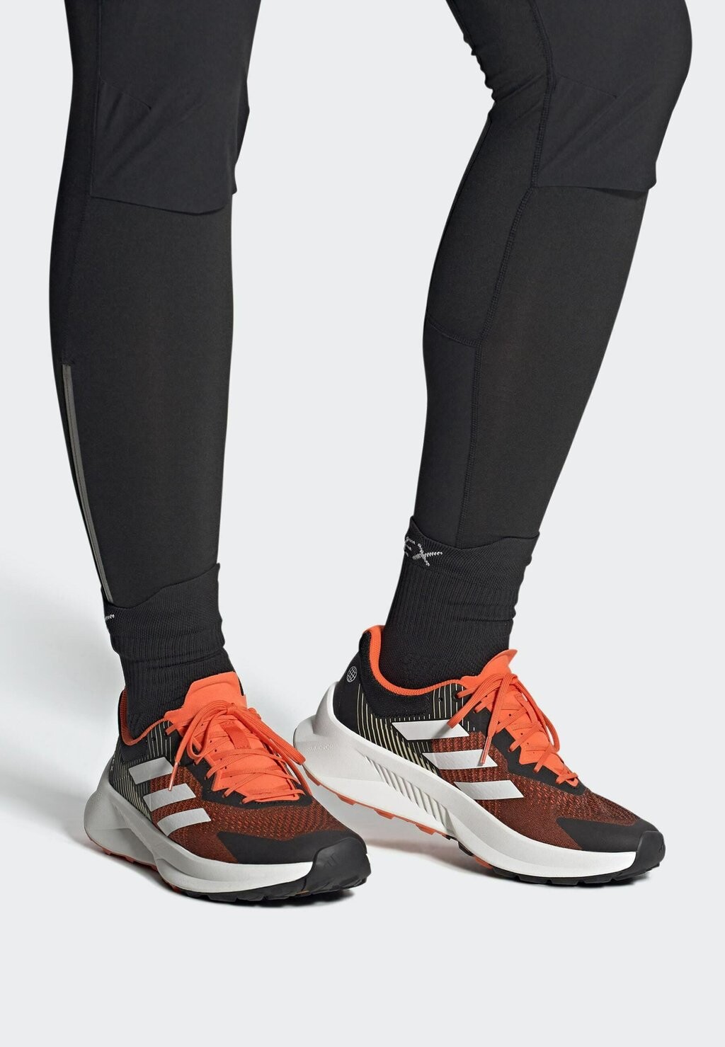 

Ботинки для треккинга Adidas