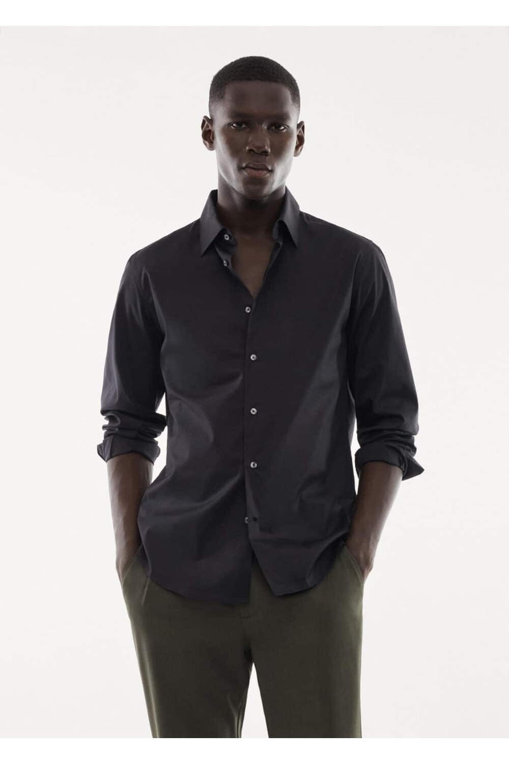

Хлопковая рубашка Slim Fit стрейч Mango, черный