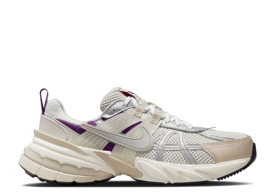

Кроссовки Nike Wmns V2K Run Premium 'Light Bone Viotech', кремовый