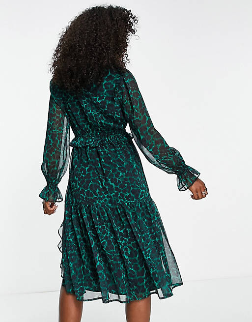 

Зеленое платье миди с шифоновой оборкой Miss Selfridge