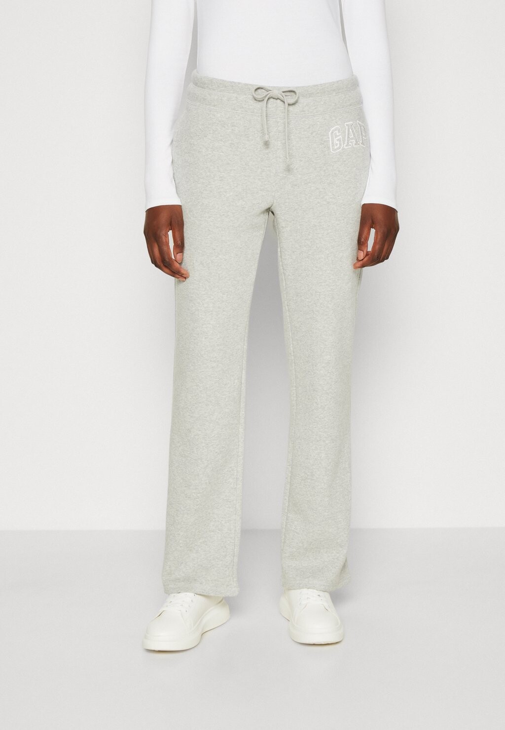 

Спортивные брюки GAP, Серый
