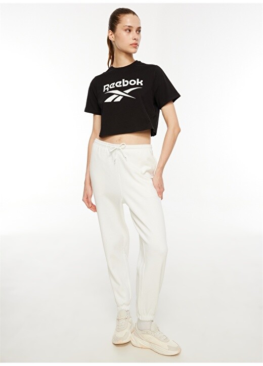 

Черная женская футболка с круглым воротником Reebok