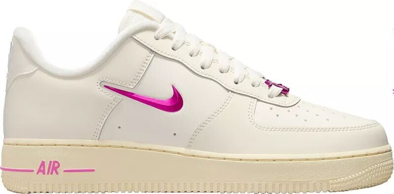 

Женские кроссовки Nike Air Force 1 '07