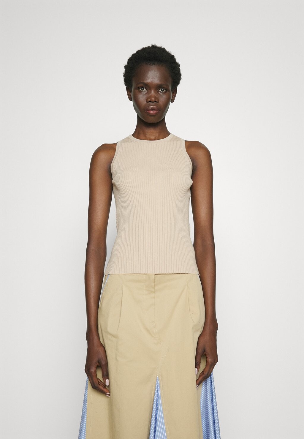 

Топ WEEKEND MaxMara, бежевый