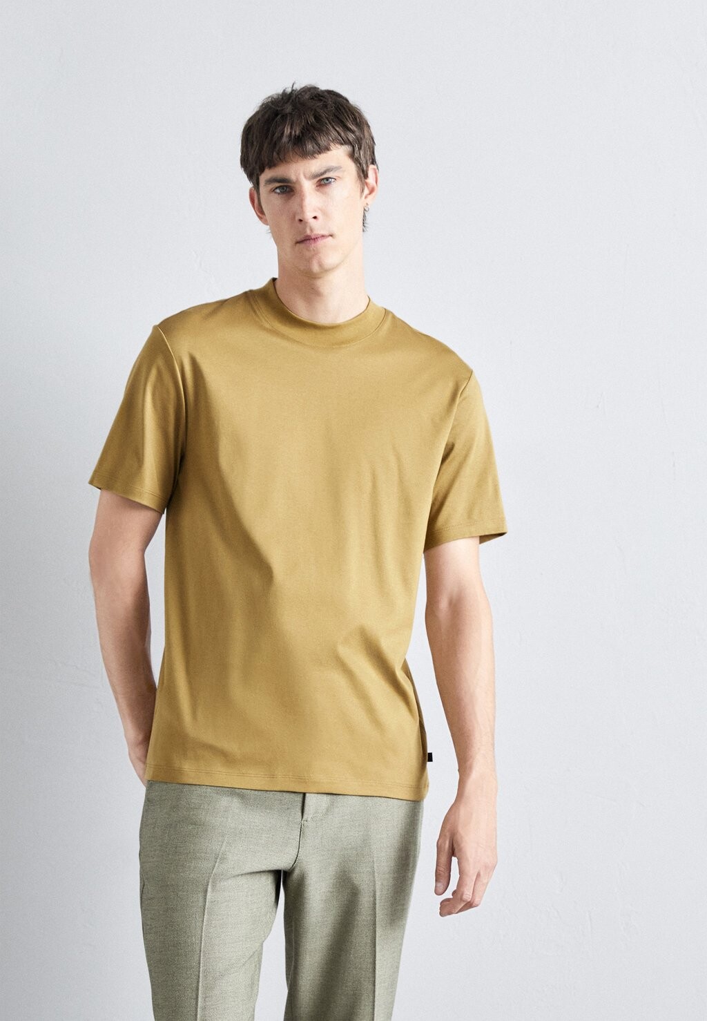 

Базовая футболка Ace Mock Neck J.LINDEBERG, цвет butternut