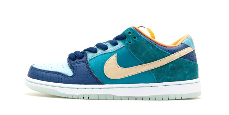 

Магазин скейтбордов Nike Dunk SB Low MIA