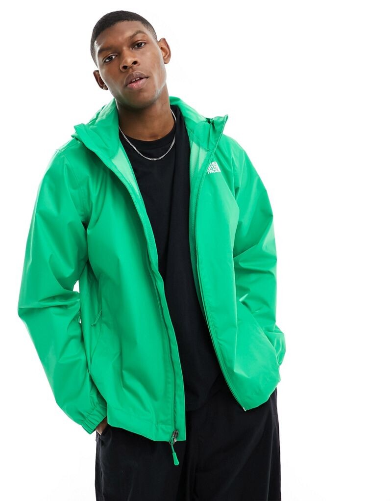

Зеленая куртка с капюшоном и логотипом The North Face Quest