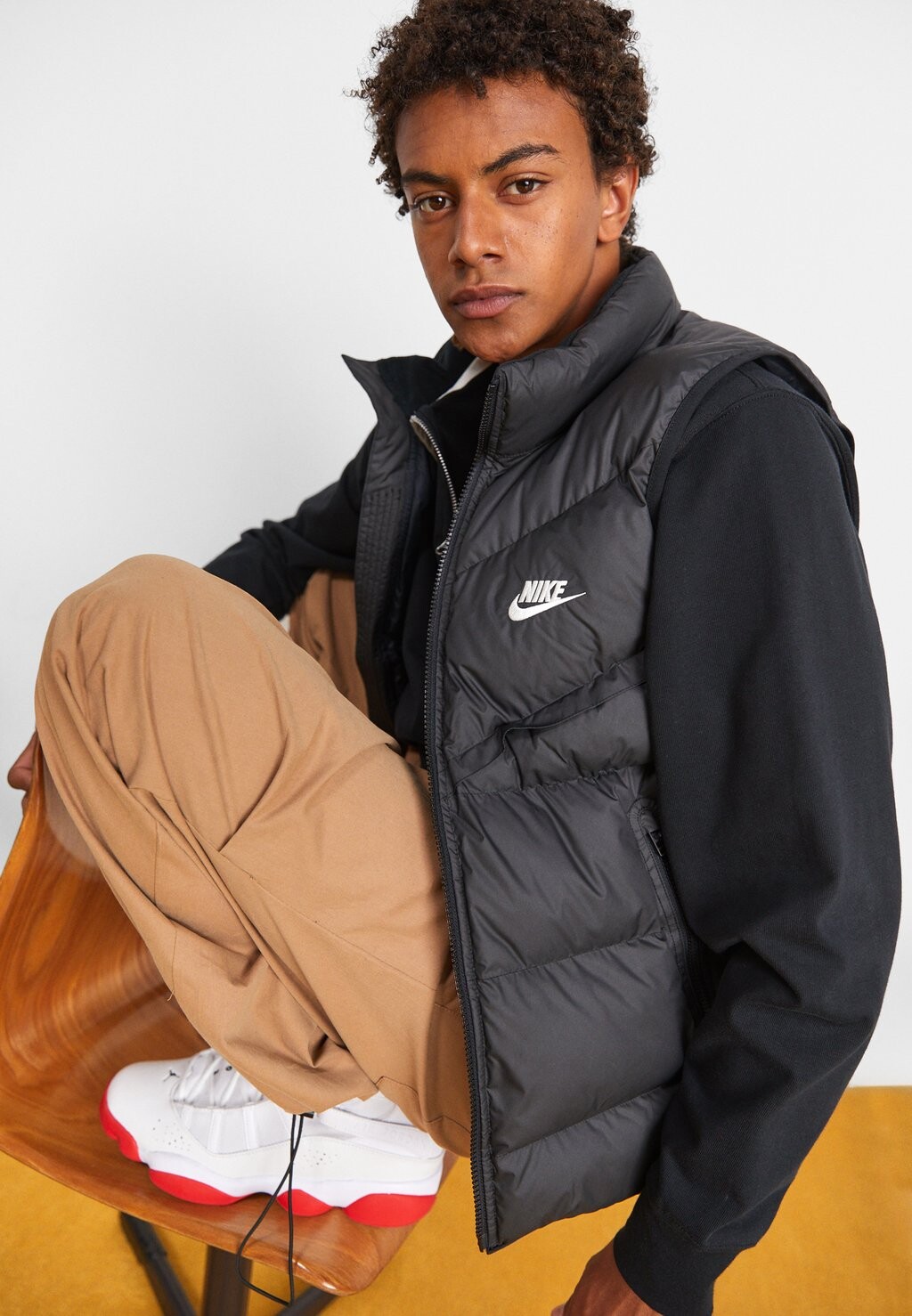 

Жилет Nike SF PL-FLD, цвет black/sail