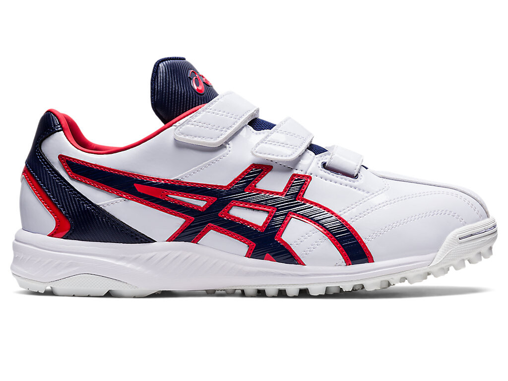 

Кроссовки Asics, белый
