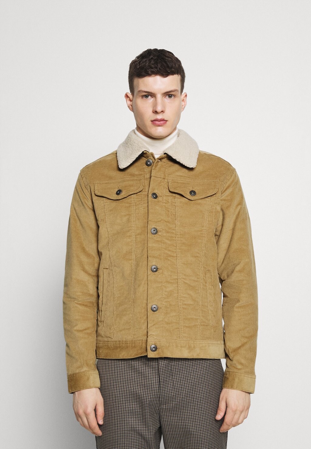 

Куртка демисезонная Jack & Jones