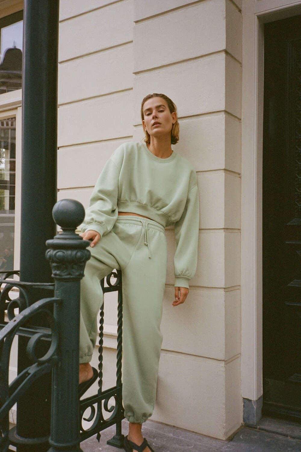 

Базовые джоггеры ZARA, зеленый