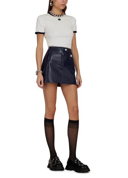 

Повторное издание виниловой юбки Courreges
