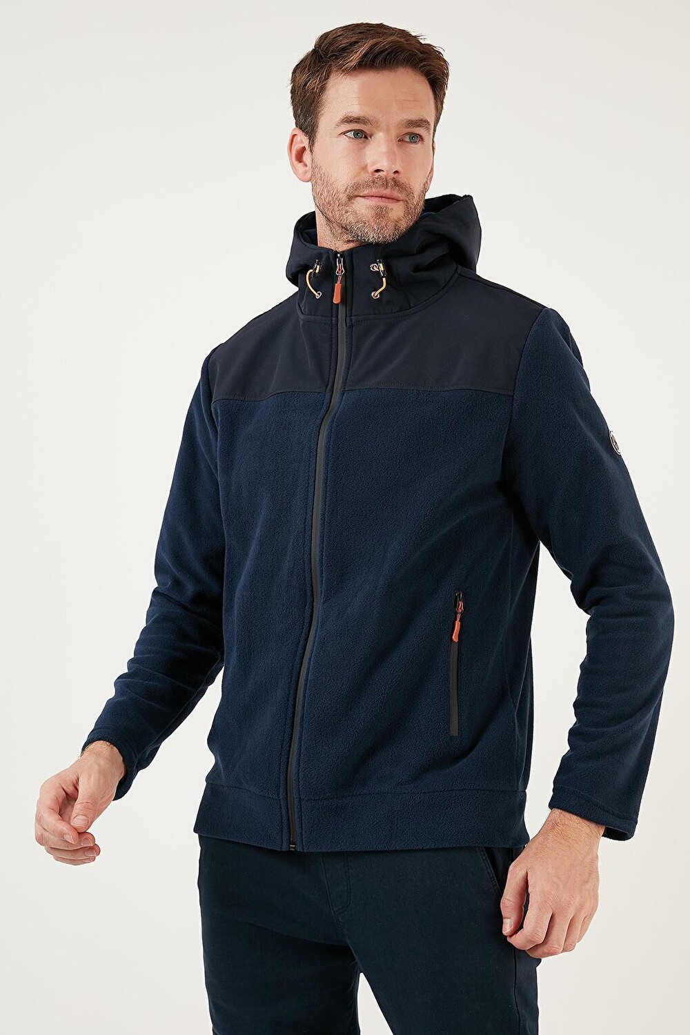 

Зимний кардиган из мягкого текстурированного флиса Slim Fit с капюшоном и молнией 5906044 Buratti, темно-синий
