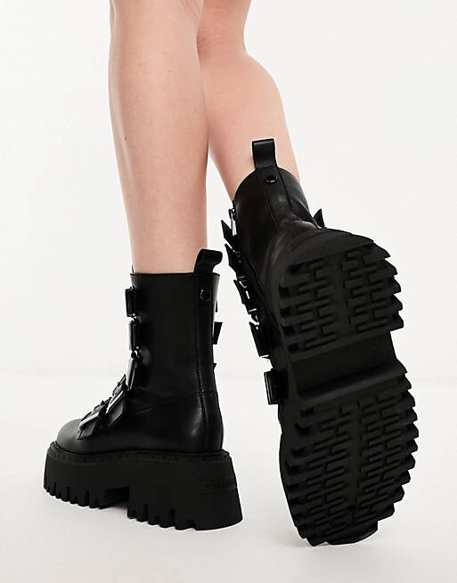 

Черные ботильоны с массивной пряжкой Steve Madden Out-Reach, Черный