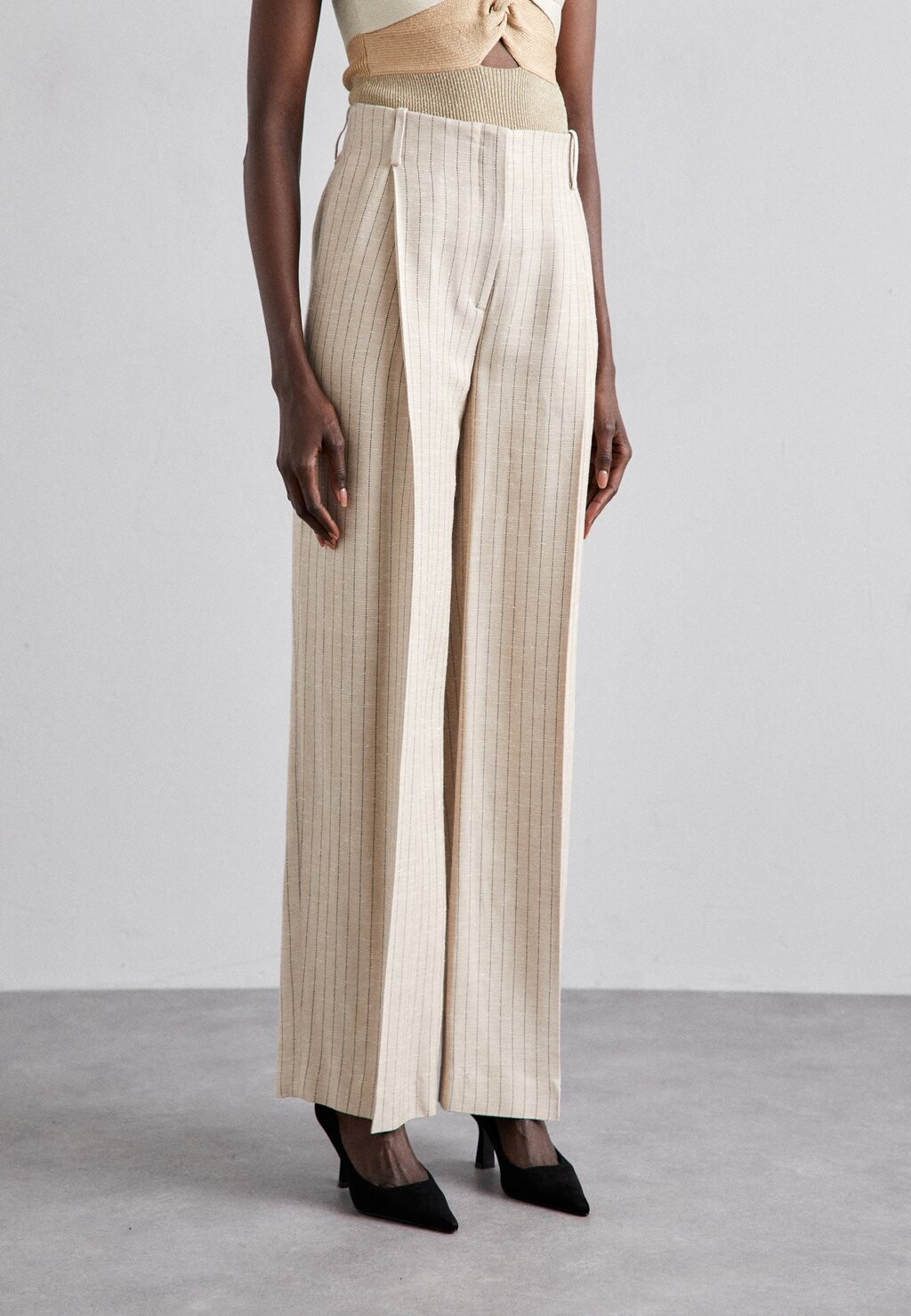 

Брюки Pantalon Ample Rayures sandro, бежевый