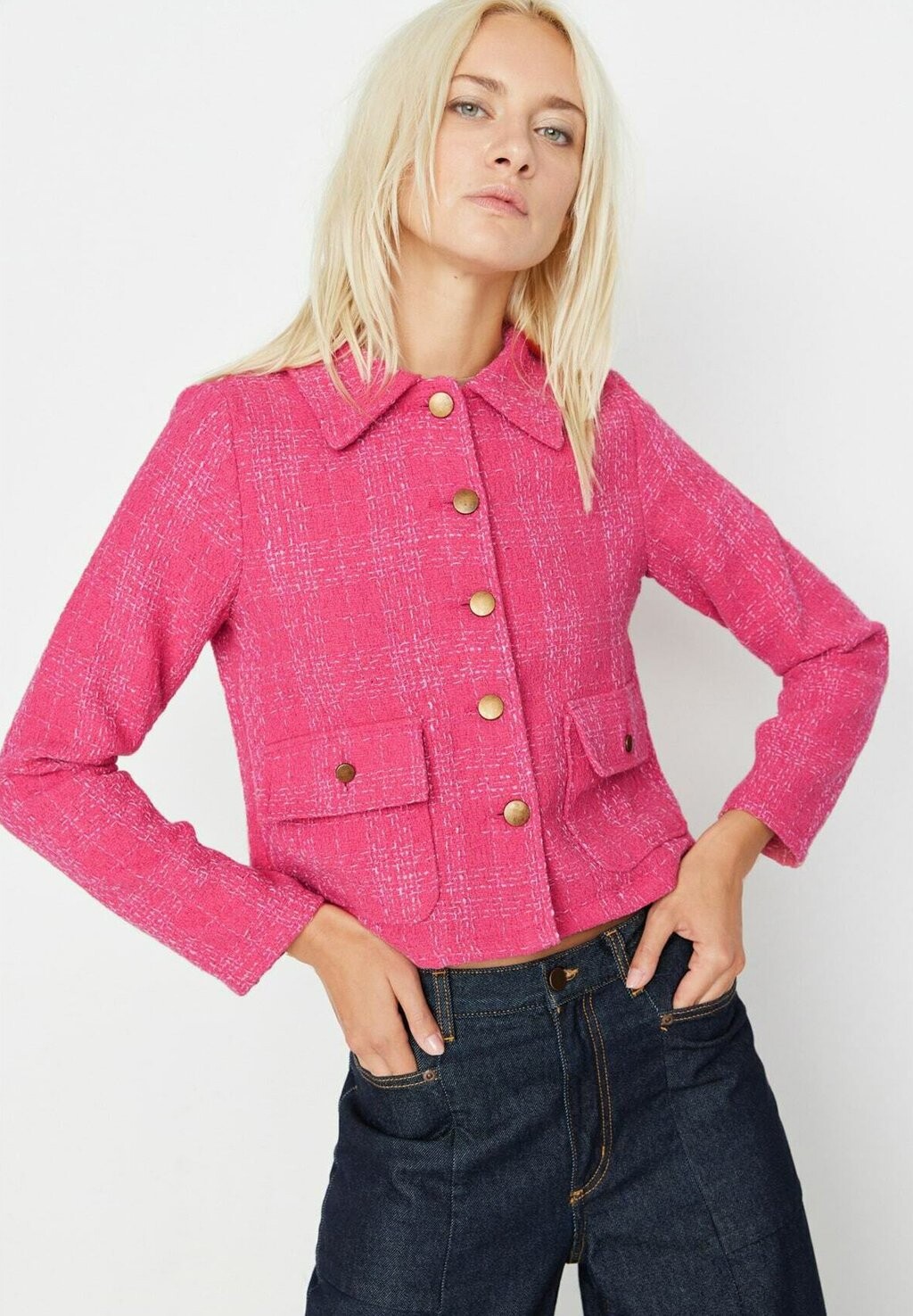 

Куртка мелкая Trendyol, цвет pink