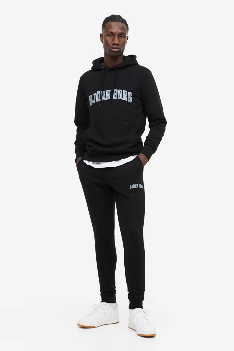 

Эфирное худи H&M, черный