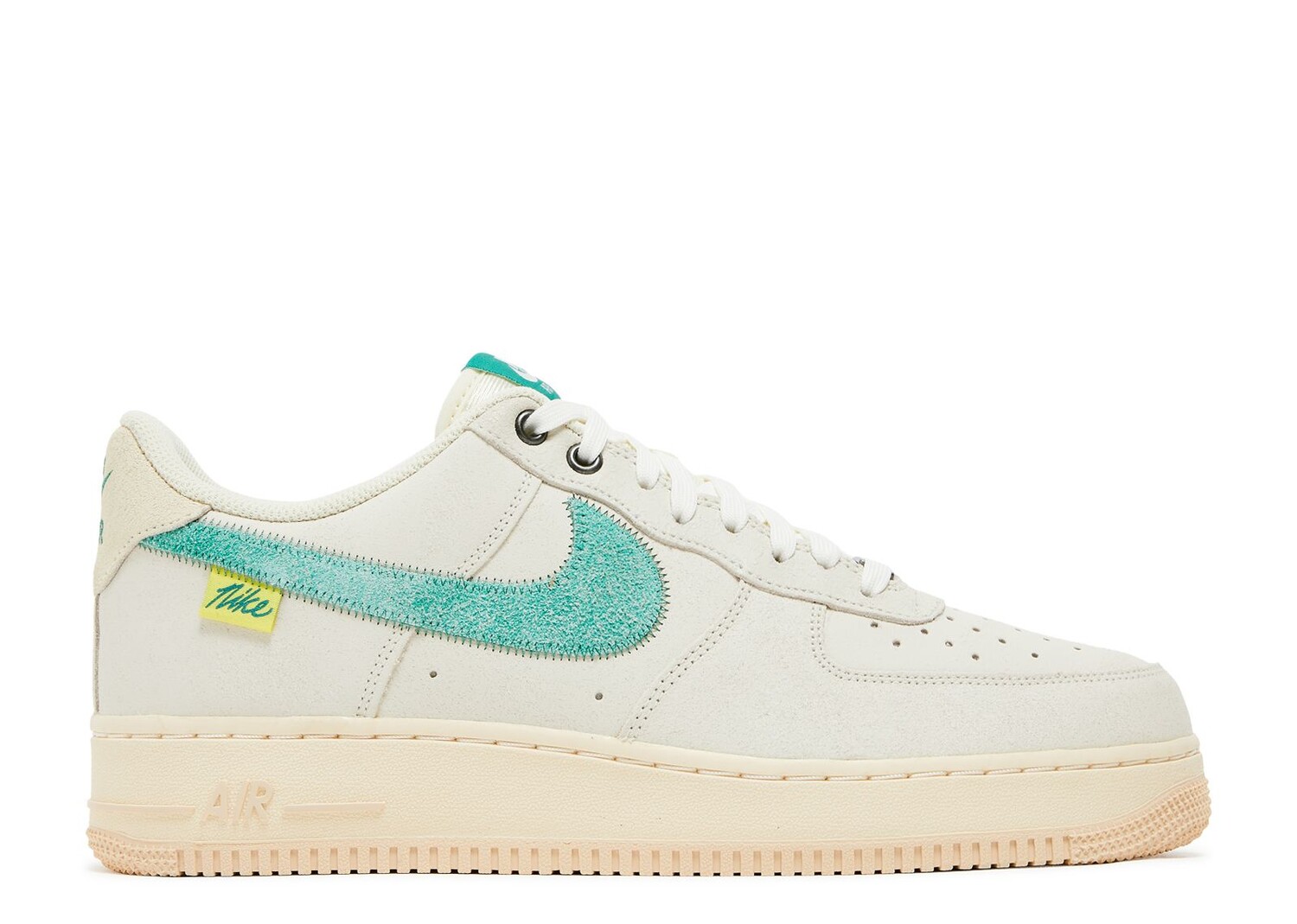 

Кроссовки Nike Air Force 1 '07 Lv8 'Test Of Time', кремовый, Бежевый