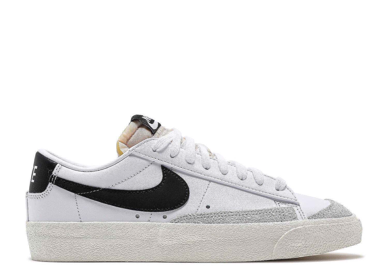 

Кроссовки Nike Wmns Blazer Low '77 'White Black', белый