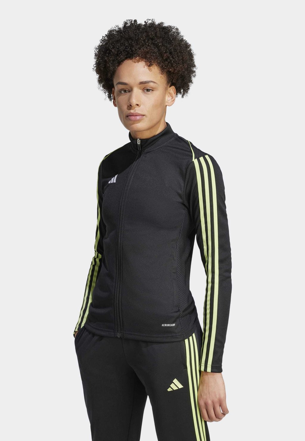 Спортивная куртка Adidas