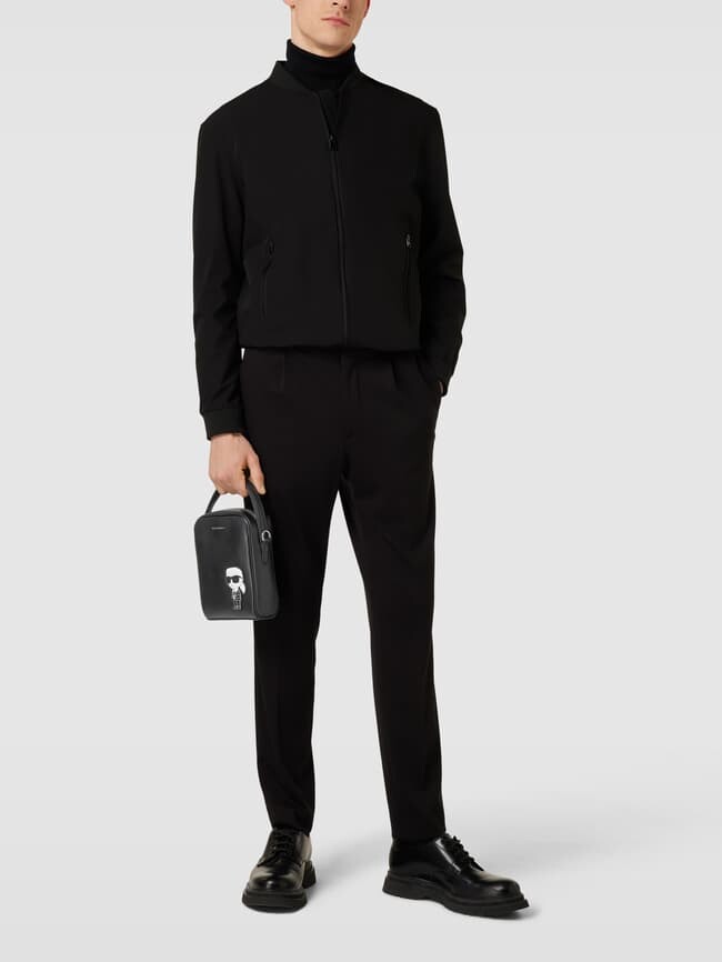 

Сумка через плечо с этикеткой Karl Lagerfeld, черный