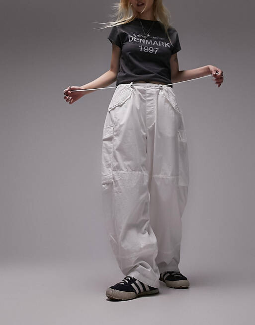 Бежево-бежевые брюки-карго оверсайз с парашютом Topshop Petite